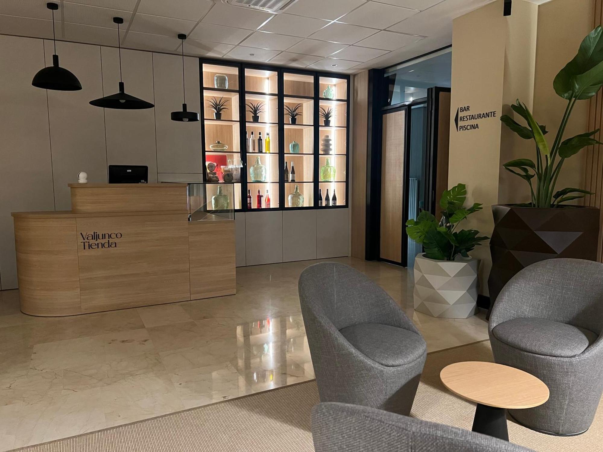 Hotel Valjunco Valencia de Don Juan Ngoại thất bức ảnh